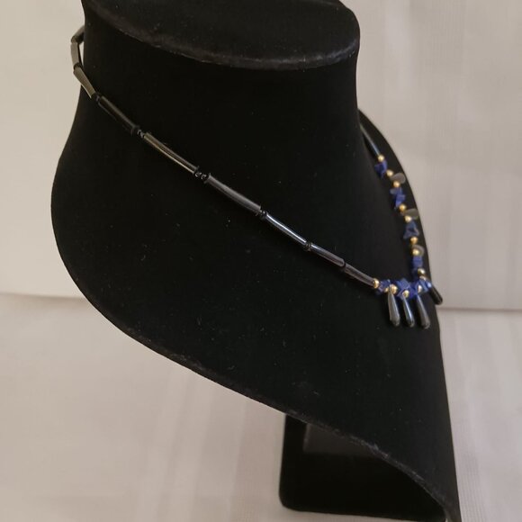 Beaded Necklace, Bracelet and Earrings Set - Picture 4 of 10